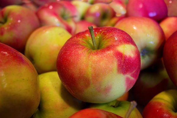 Red Apples - Image 3